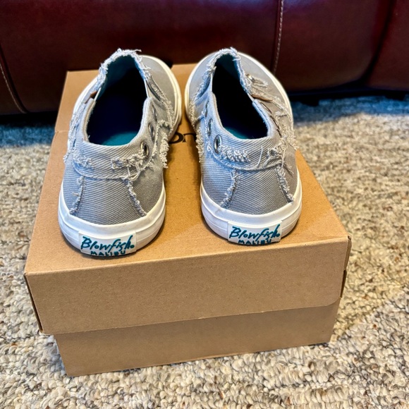 Blowfish Gray Canvas Flats - Picture 4 of 6
